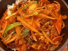 -臻牛烤肉