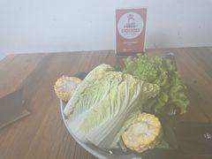 -毛辣果·贵州红酸汤牛肉火锅(西单店)
