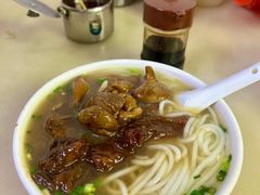 牛腩拼猪肠粉-海幢瑞芳饮食店