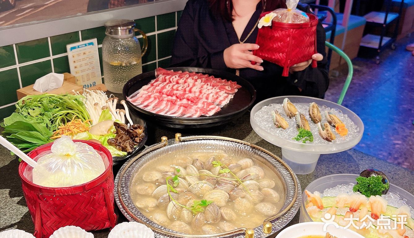 吃的时候捂好眉毛，小心鲜的掉锅里