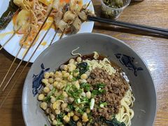 -丁丁猫重庆小面(徐州路店)
