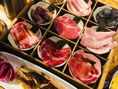 -青瓦炭韩潮烤肉(花园道店)