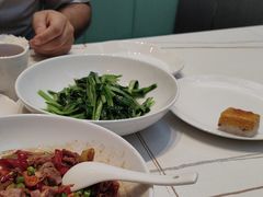 -阿瓦山寨·湘菜现炒·剁椒鱼头王(咸阳总店)