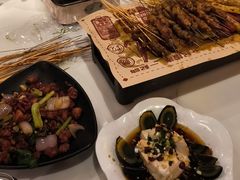 -老街烧烤大排档·地道湖北菜·龙虾馆(汉口火车站店)
