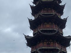 -龙华寺