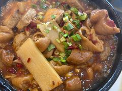 臭豆腐肥肠煲-广迎居老正兴菜馆