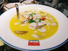 -蜜桃餐厅·伴山(湖滨商业街店)