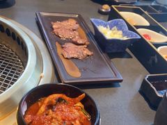 -铭牛烧肉·和牛海鲜自助(高新月牙湖店)