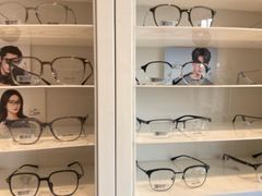 -天空之镜眼镜店蔡司依视路授权店(天通苑店)