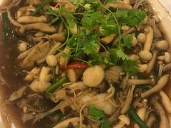鲜菇炒鲍鱼-越海渔村