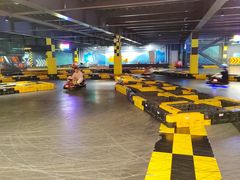 -极限PLAY运动娱乐新世界·团建派对表演休闲馆·室内高空游乐园