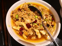 特色虾皮臭豆腐-老头儿油爆虾·知味杭州(爱琴海购物中心)