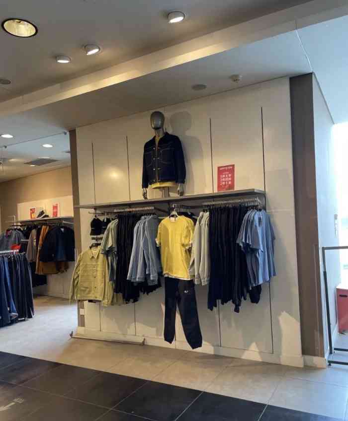 c&a(乐客城夏庄路店)-"经常逛乐客城里面,但是还从来没有到外围这.