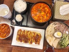 -米屋石锅拌饭(师大店)