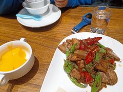 -泉畔人家·老济南经典鲁菜(大明湖店)