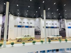 -杭州中沃沃尔沃4S店(滨江区店)