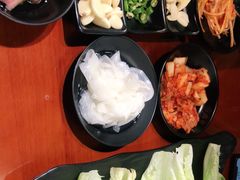 -肉甲韩国木炭烤肉(新壹街1店)