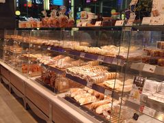 -巴黎贝甜(大宁国际商业广场店)