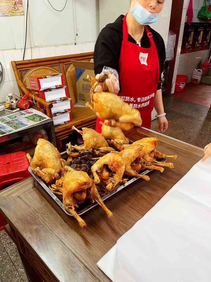 江陆茶油鸡-"朋友让选择,一家味道更好只能外卖一家可以.