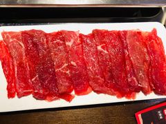 招牌手切牛肉-渝利重庆火锅