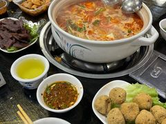 -黔府豆米火锅野菜馆(南马店)