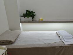-苗方清颜专业祛痘·皮肤管理