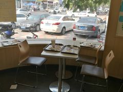 -华莱士·全鸡汉堡(财经学院店)