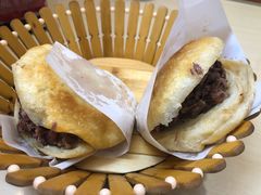 -闫家驴肉老店(华电一校店)