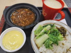 卤肉饭-永和大王(小厨·东四十条店)