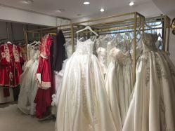 -媄纪婚纱彩妆定制