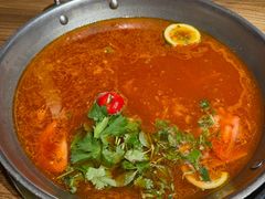 -野山舂·贵州现舂酸汤火锅(鸿通城店)