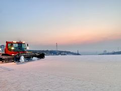 -采薇庄园四季滑雪场