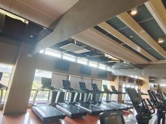 -莱茵体育生活馆