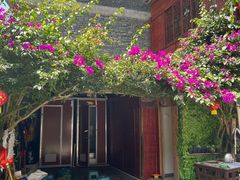 -高荡千年布依古寨旅游景区