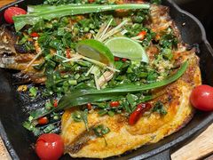 傣味香茅草烤罗非鱼-云海肴·汽锅鸡·云南菜(美罗城店)