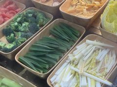 -来龍儿鲜切牛肉自助老火锅