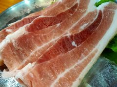 乡村黑猪五花肉-牛信亭韩国料理·炭火烤肉(紫藤路店)