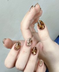 -鲸彩·美甲美睫科技护肤