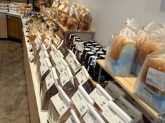 -皇冠幸福里动物奶油生日蛋糕(工业三路店)