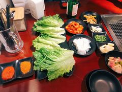 -肉甲韩国木炭烤肉(新壹街1店)