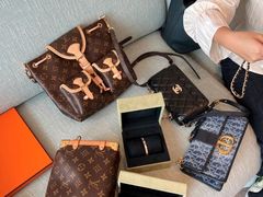 -聚云奢二手奢侈品黄金手表包包回收·中古店(三里屯总店)