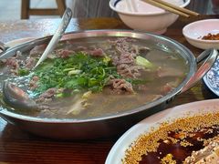 -杨三娘跷脚牛肉(羊子山西路店)