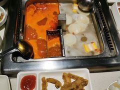 -海底捞火锅鲜切牛肉主题店(长寿路店)