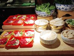 -大中华希尔顿酒店-念自助餐·嗨啤·小龙虾