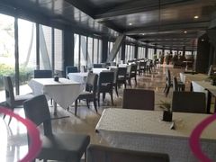 -上海滴水湖皇冠假日酒店