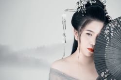 -盘子女人坊古装写真摄影(厦门总店)