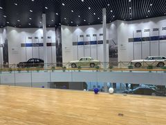 -杭州中沃沃尔沃4S店(滨江区店)