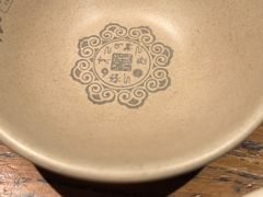 -老牌坊云南鱼豆花火锅(爱建店)