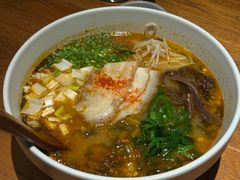 小锅米线-SHAN山(前滩太古里店)