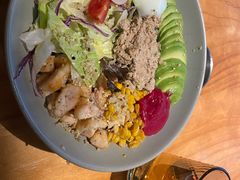 -POKEE VIA&Brunch·维娅(重庆来福士店)